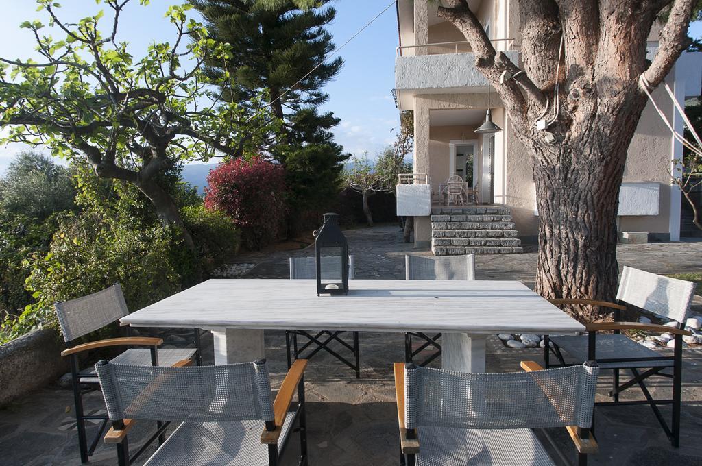 Messinian Blue Seaside Villa Kalamata